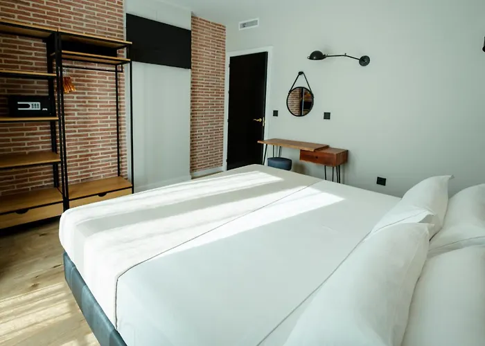 Aparthotel Luz De Gades - Suites Spa Gym - Adults Only 4* Cádiz